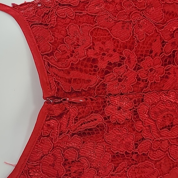 New Yumi Kim Save The Date Red Floral Lace Midi Dress Size Large - Picture 10 of 16